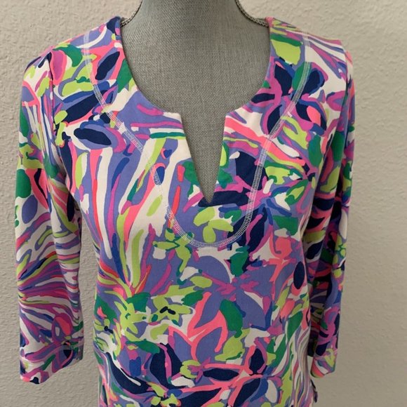Lilly Pulitzer Justina Having A Blast Tunic Top XS Stretchy Floral RARE HTF - Picture 5 of 11